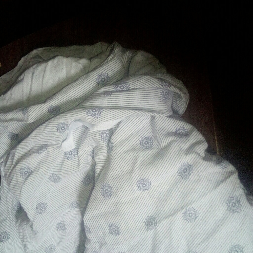 Old tie in back nightgown